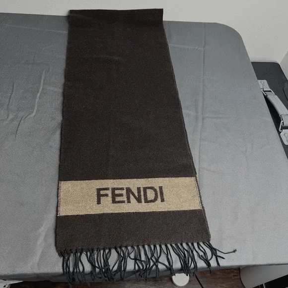 FENDI WOOL GRAPHIC SCARF Women